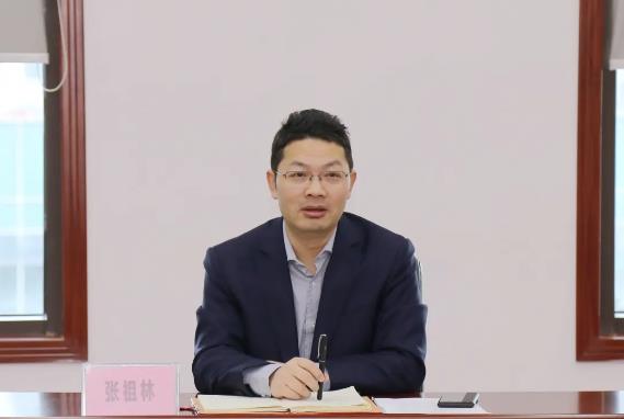 新华保险重庆分公司党委传达学习中投及公司2020年党建会议精神